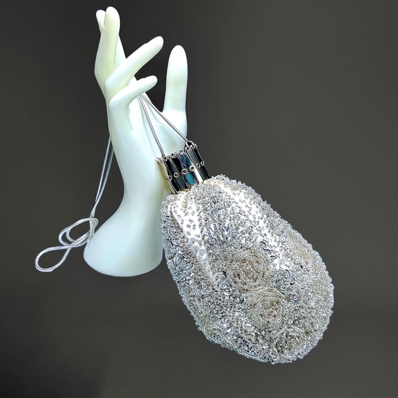 🌺 Vintage Sequined Hinged Evening Bag/Purse - Picture 2 of 13